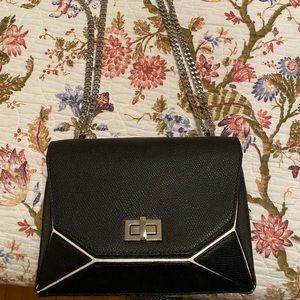 New w/o tags Henri Bendel purse
